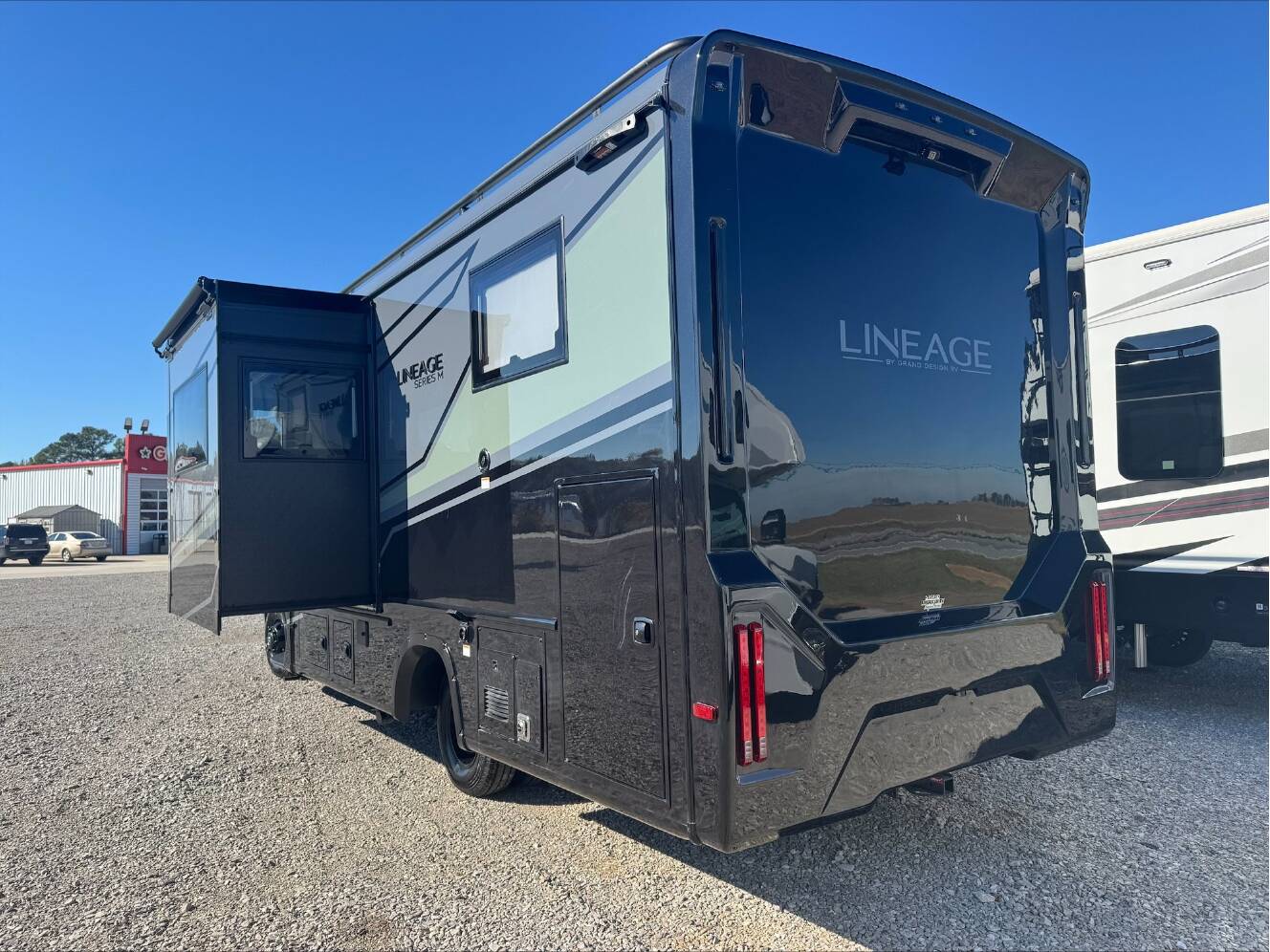 A photo of this 2026 Grand Design Lineage Series M 25TK
