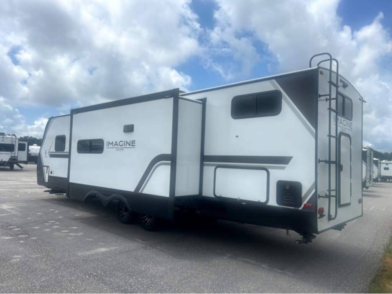 A photo of this 2026 Grand Design Imagine 3210BH