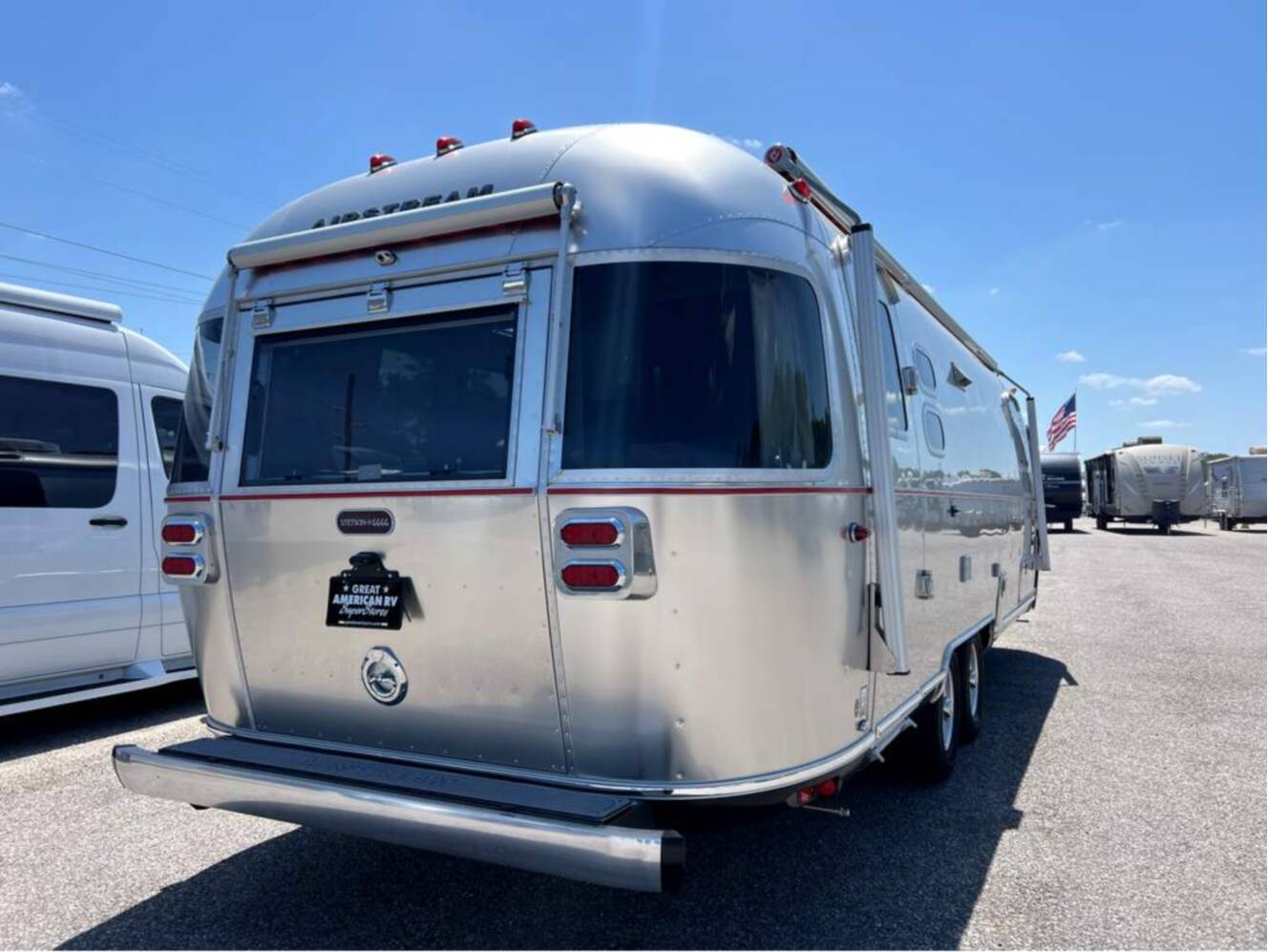 A photo of this 2026 Airstream STETSON 6666 27FBT