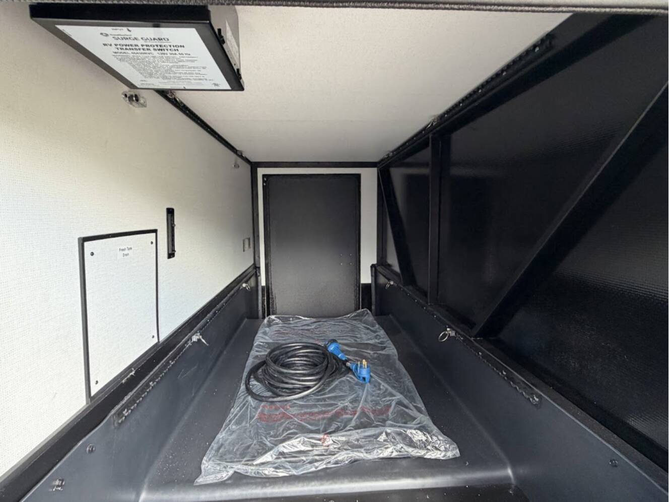 A photo of this 2026 Grand Design Lineage Series M 25TK