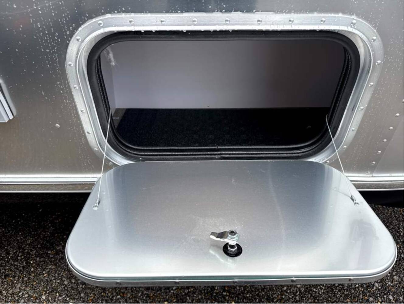 A photo of this 2026 Airstream Flying Cloud 23FBT