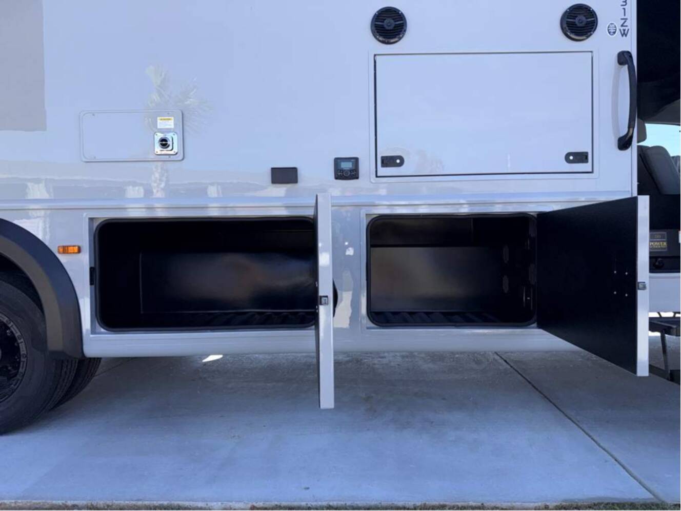 A photo of this 2026 Grand Design Lineage Series F 31ZW