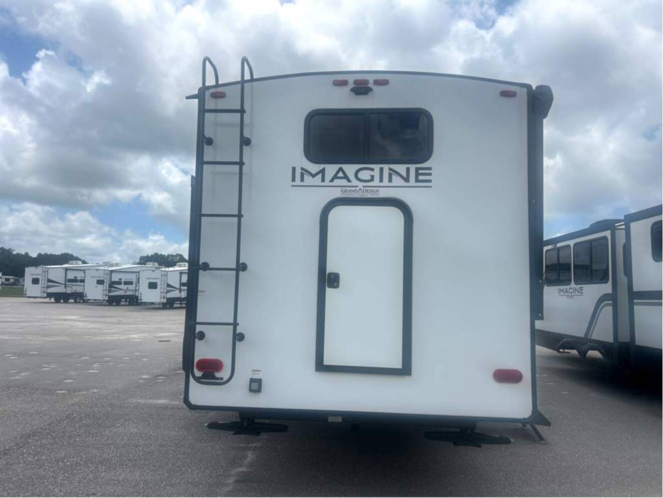 A photo of this 2026 Grand Design Imagine 3210BH