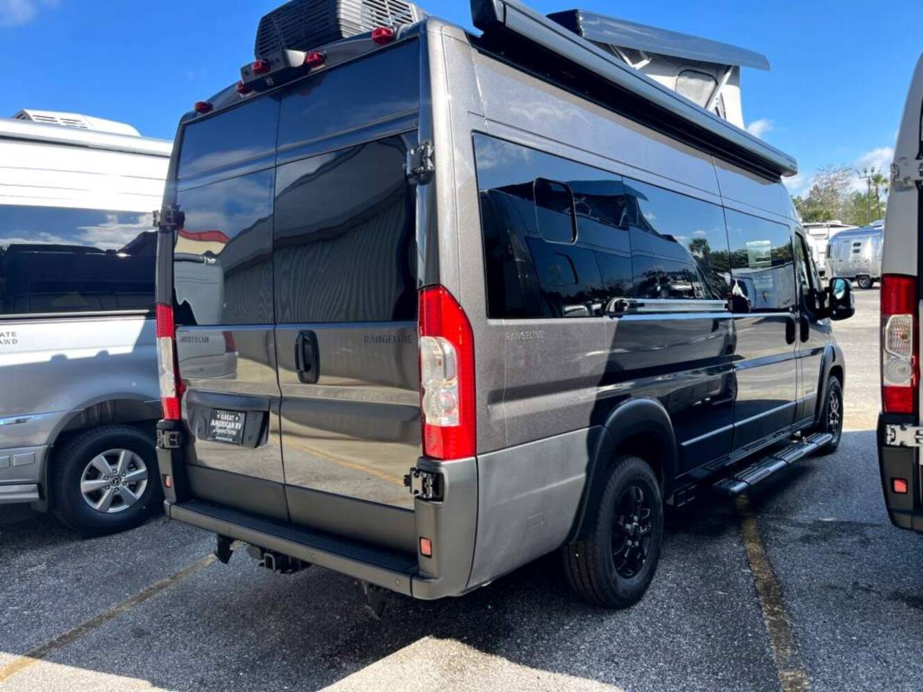 A photo of this 2026 Airstream Rangeline Base