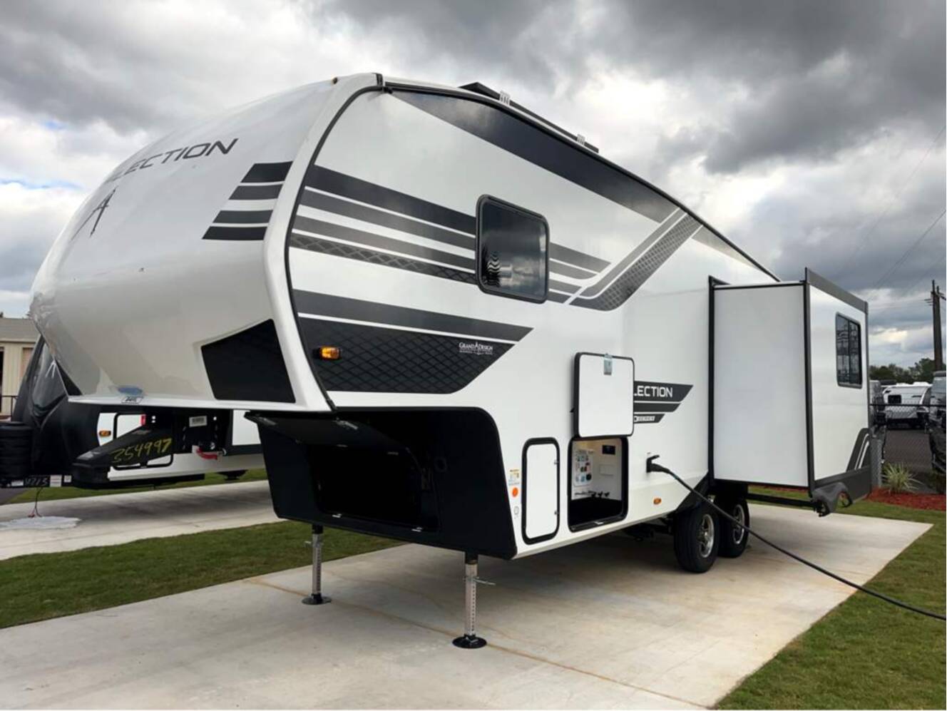 A photo of this 2026 Grand Design Reflection 100 Series 24RL