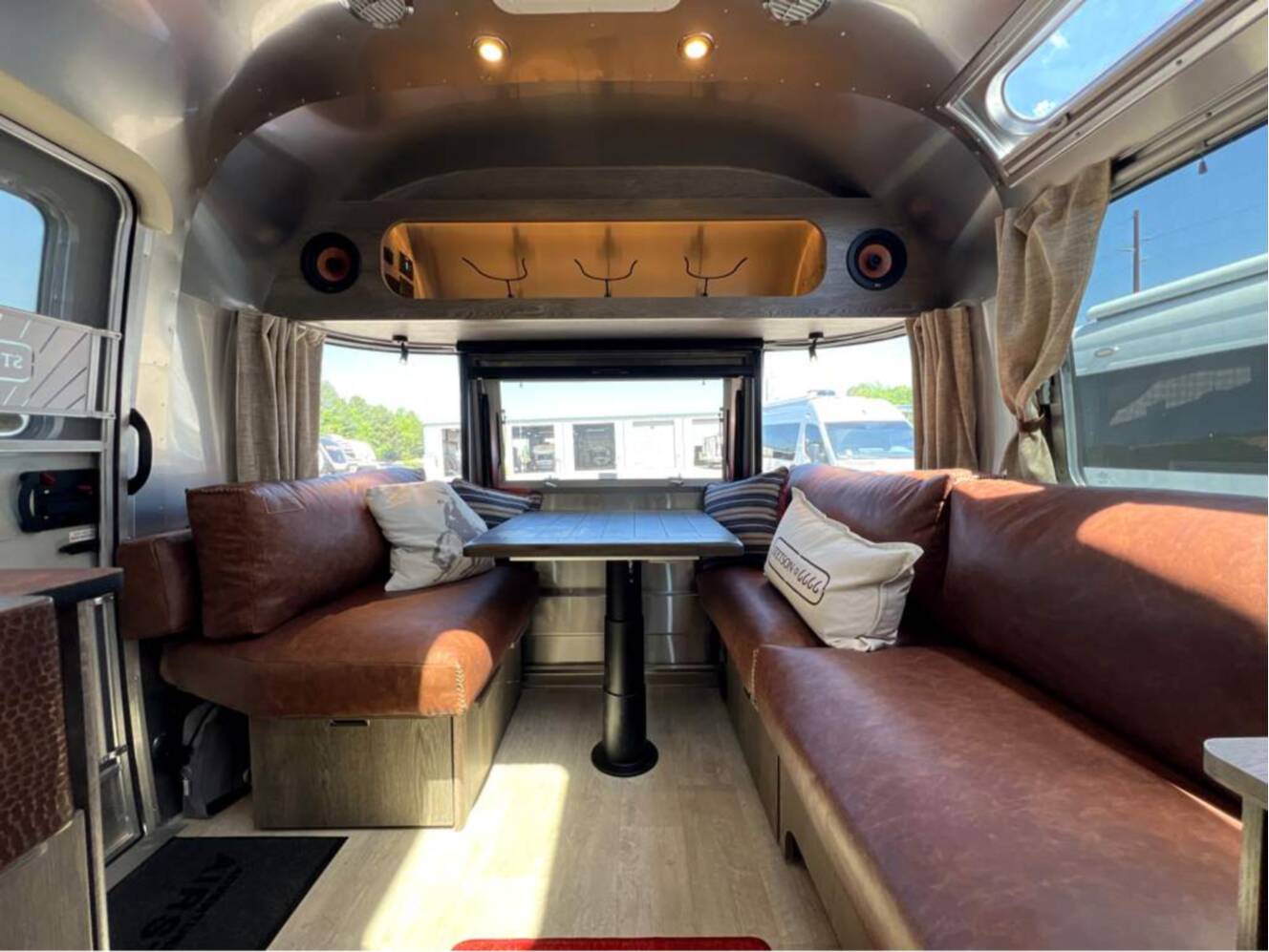 A photo of this 2026 Airstream STETSON 6666 27FBT