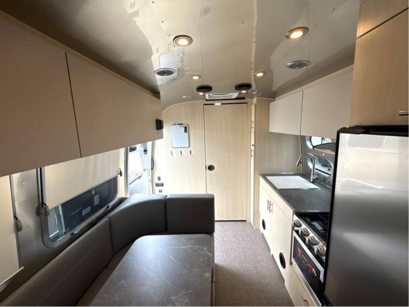 A photo of this 2026 Airstream Flying Cloud 23FBT