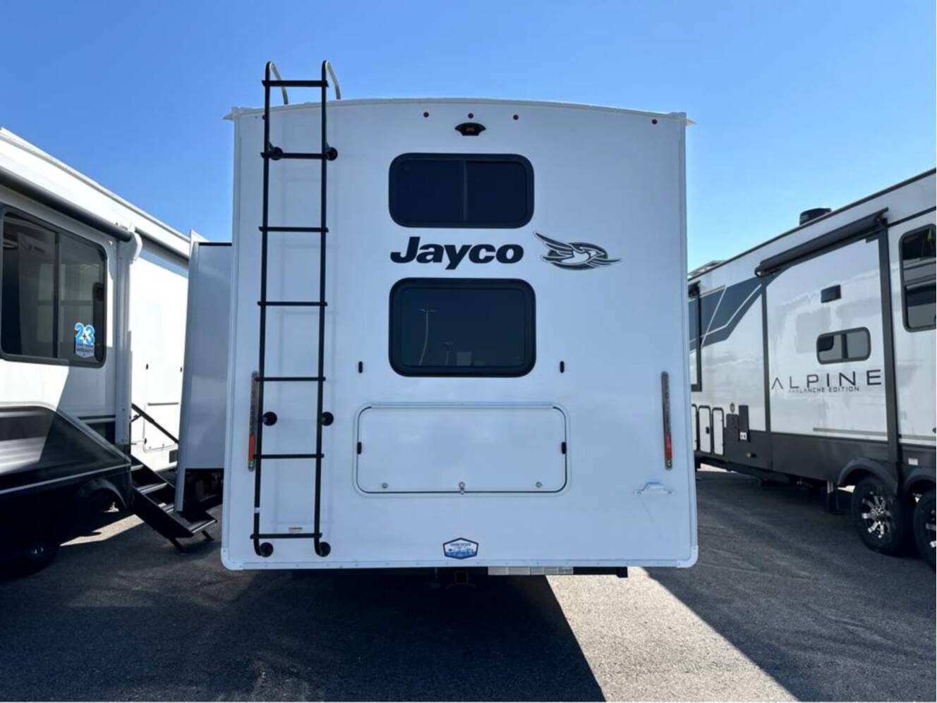 A photo of this 2026 Jayco Eagle HT 29DDB