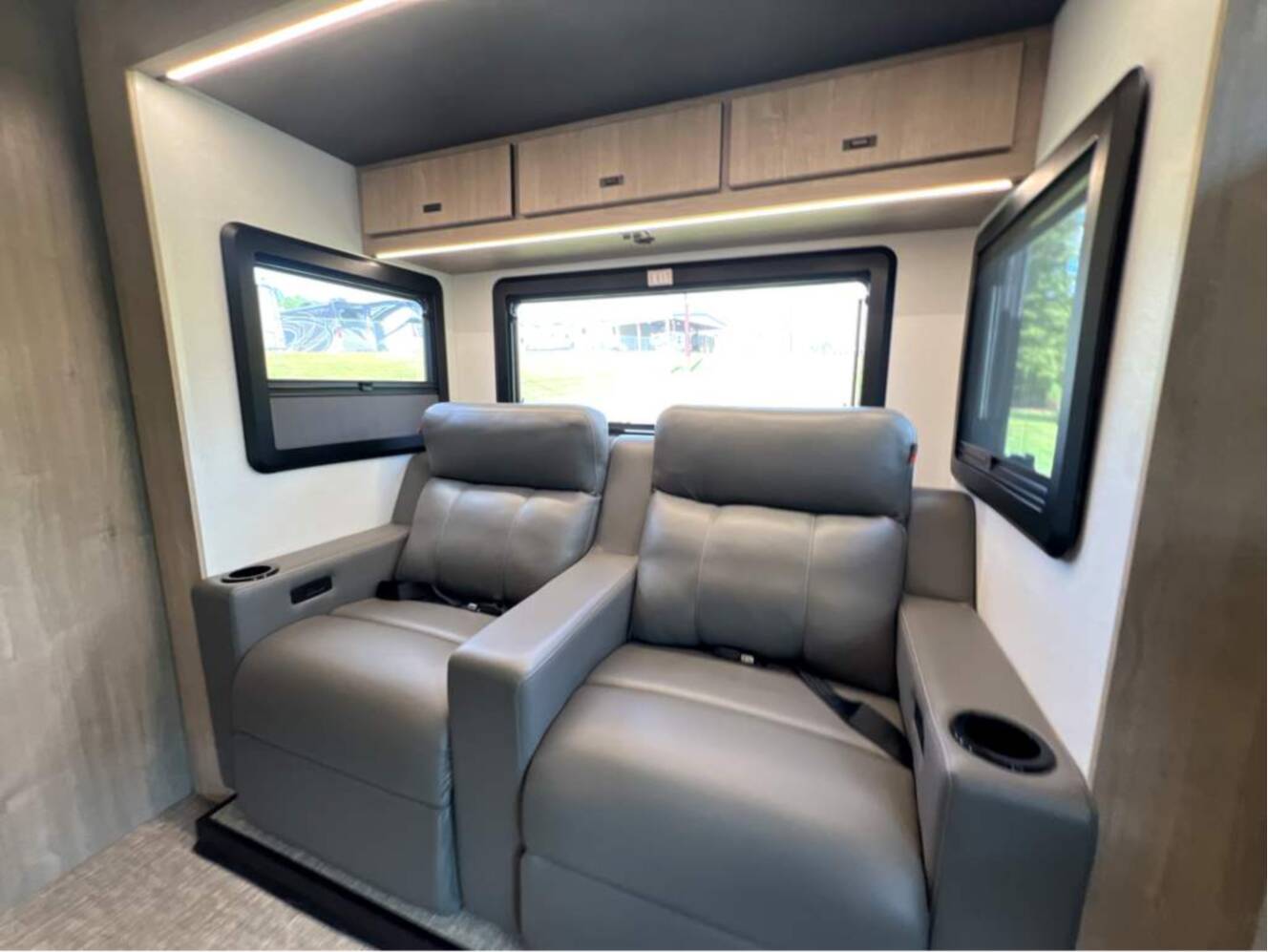 A photo of this 2026 Grand Design Lineage Series M 25TK