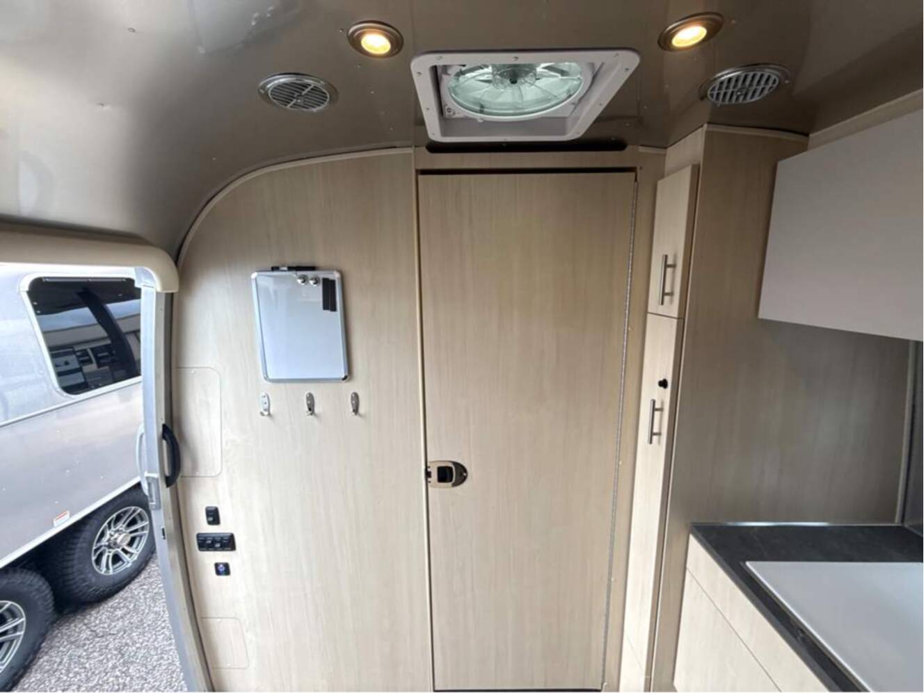 A photo of this 2026 Airstream Flying Cloud 23FBT
