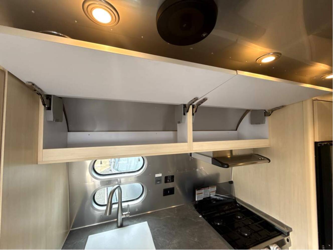 A photo of this 2026 Airstream Flying Cloud 23FBT
