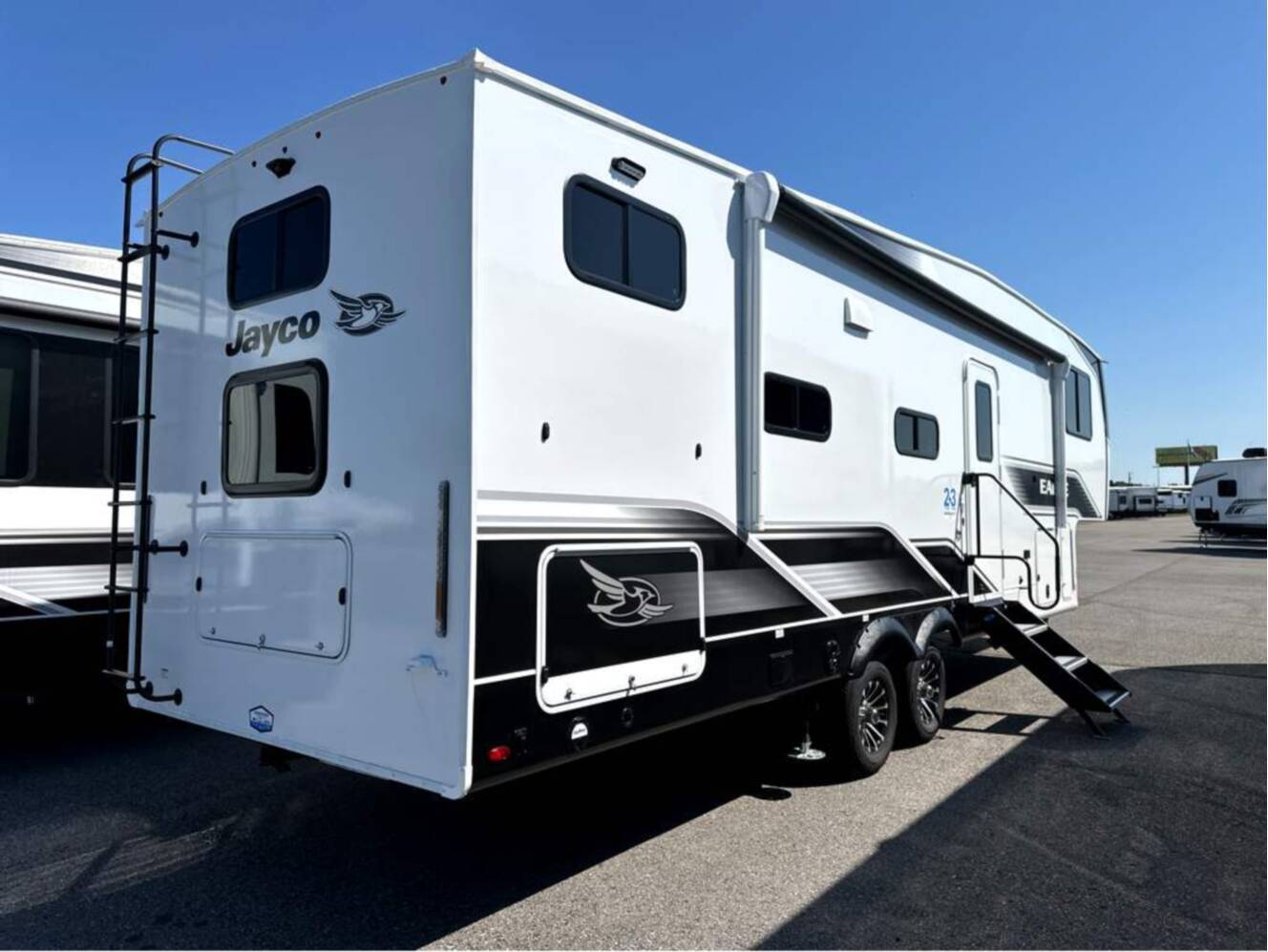 A photo of this 2026 Jayco Eagle HT 29DDB
