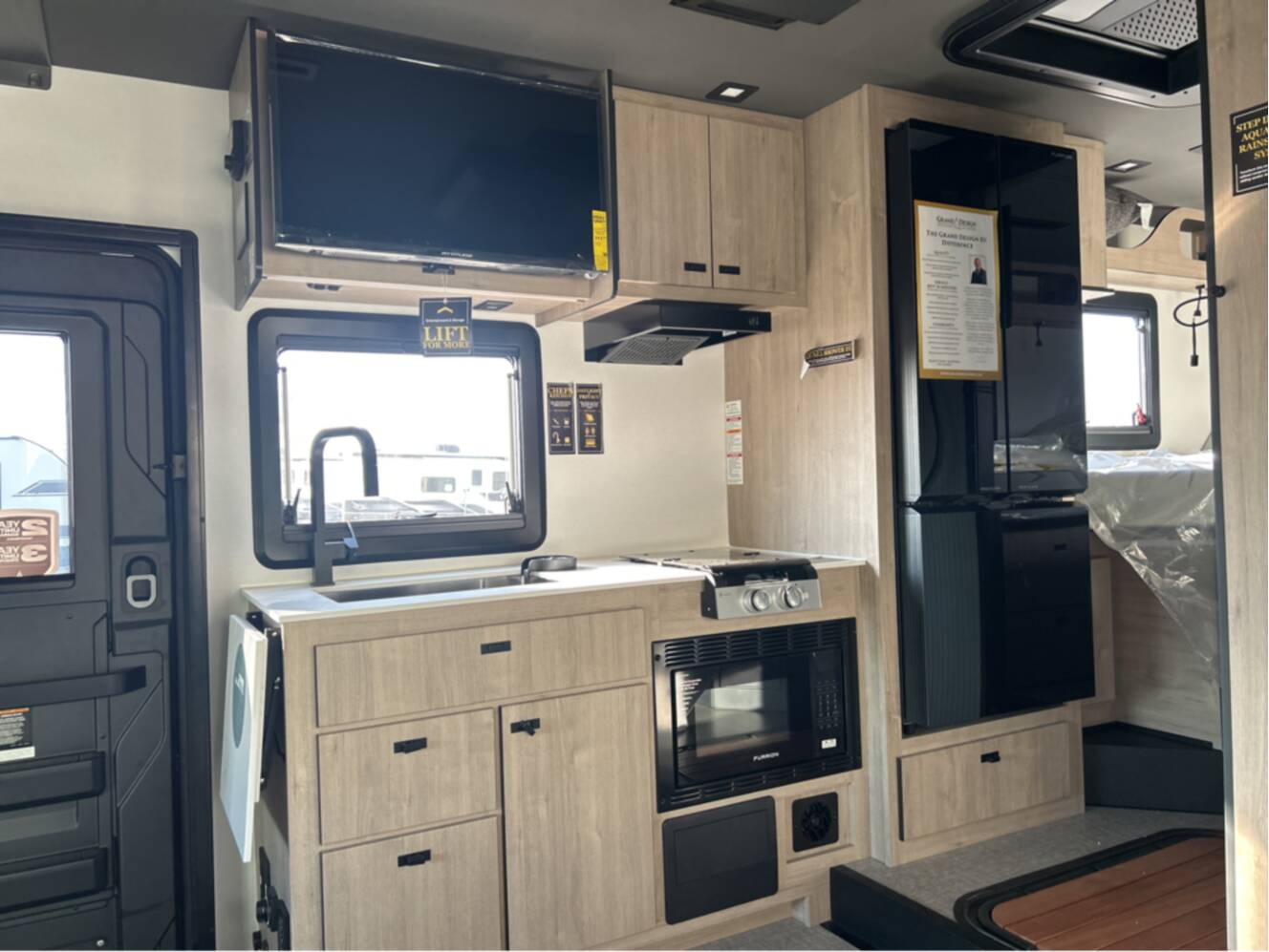 A photo of this 2026 Grand Design Lineage Series M 25TK