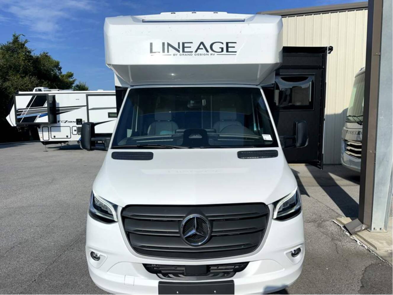 A photo of this 2026 Grand Design Lineage Series M 25TK