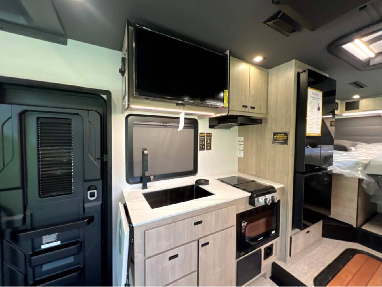 A photo of this 2026 Grand Design Lineage Series M 25TK