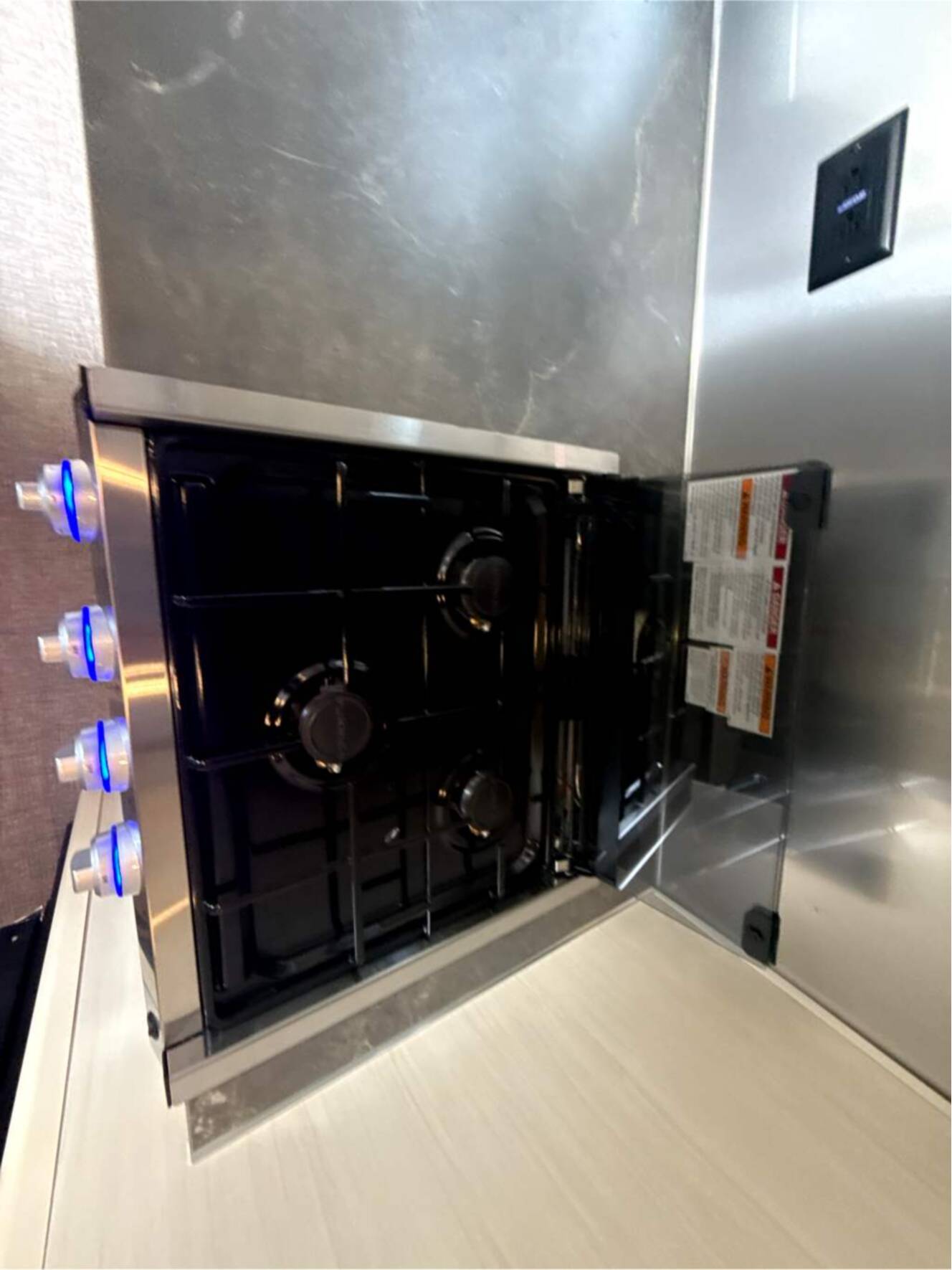 A photo of this 2026 Airstream Flying Cloud 23FBT