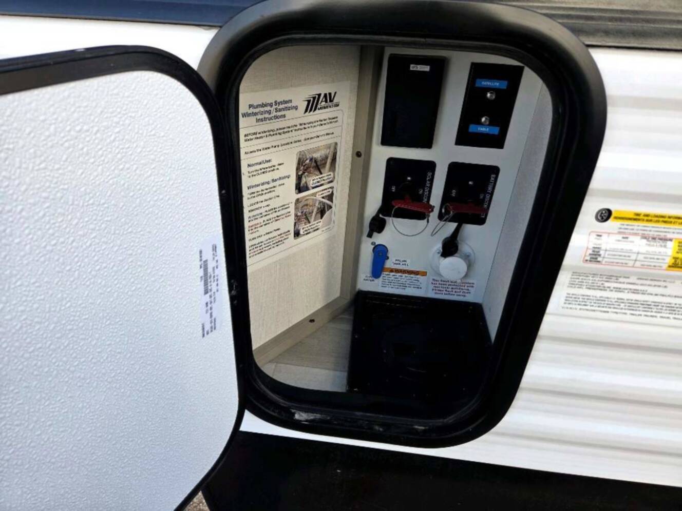 A photo of this 2026 Grand Design Momentum MAV 17MAV