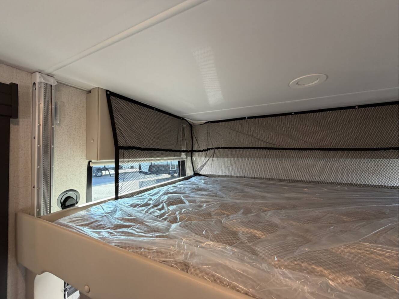 A photo of this 2026 Thor Motor Coach Palazzo GT 33.6