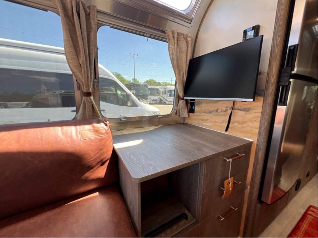 A photo of this 2026 Airstream STETSON 6666 27FBT