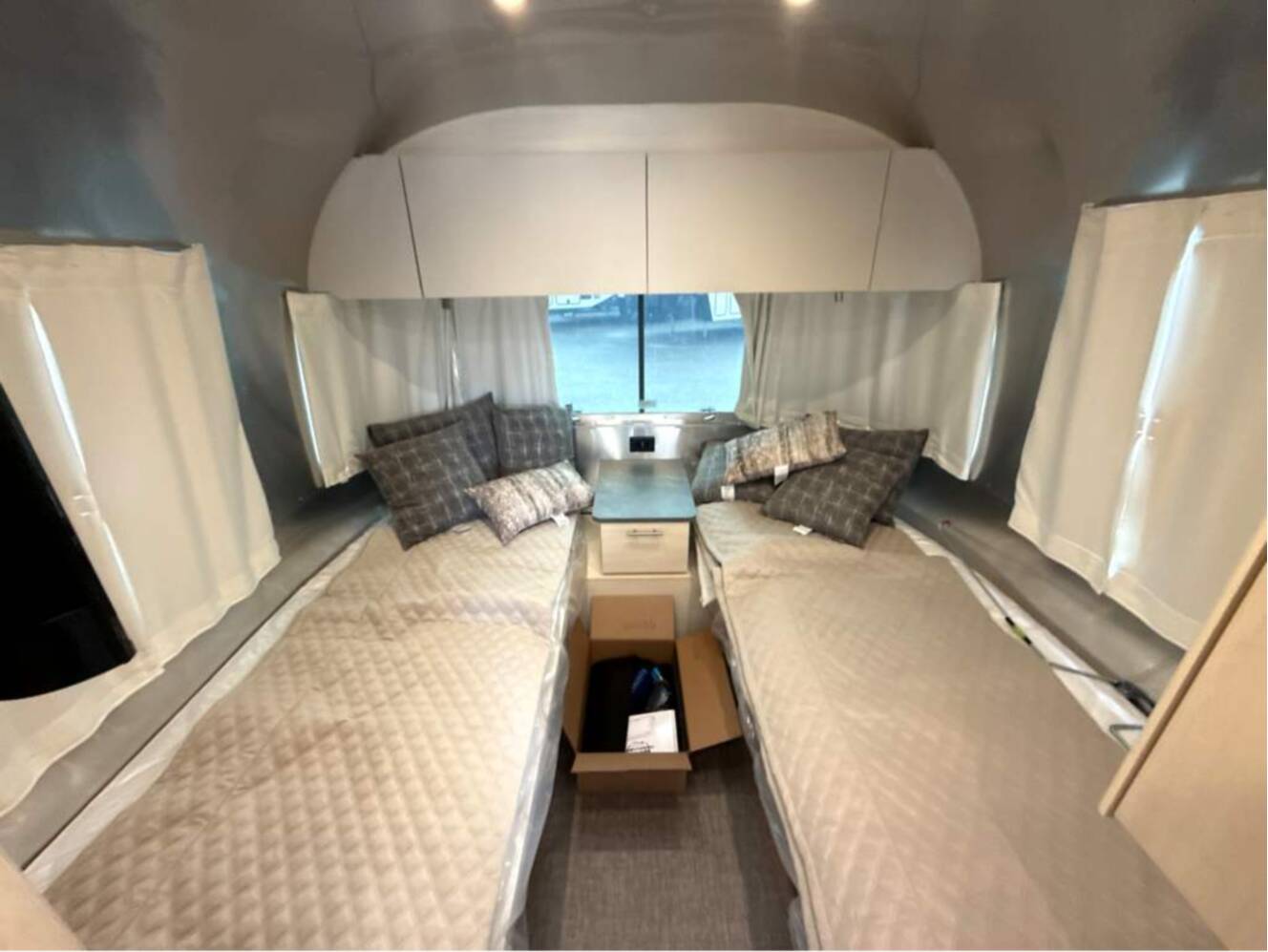 A photo of this 2026 Airstream Flying Cloud 23FBT