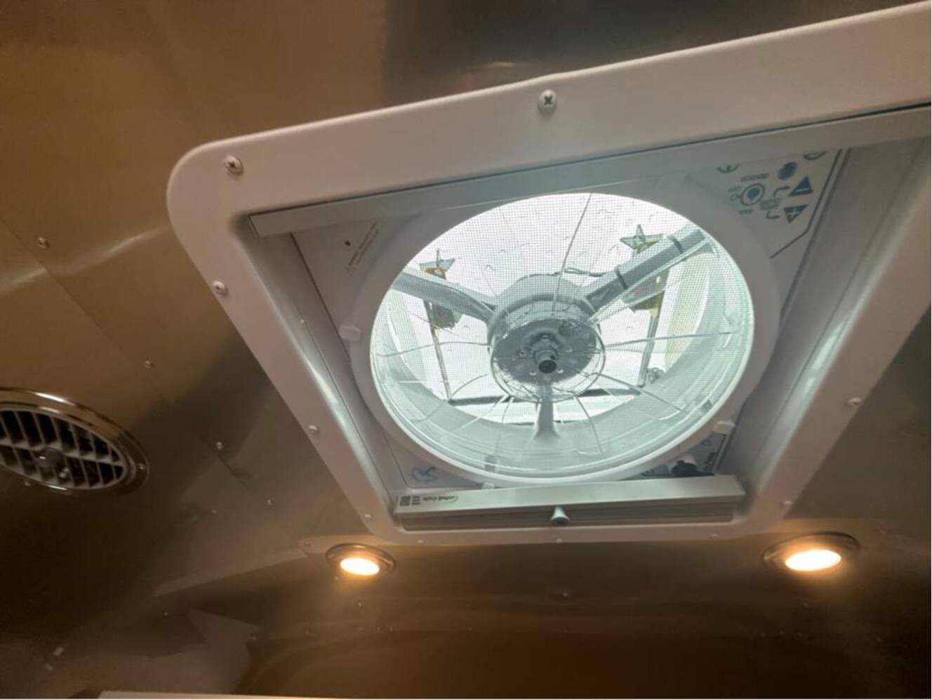 A photo of this 2026 Airstream Flying Cloud 23FBT