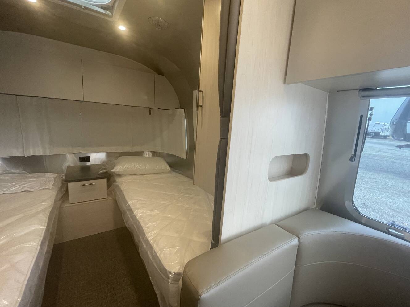 A photo of this 2026 Airstream Flying Cloud 23FB