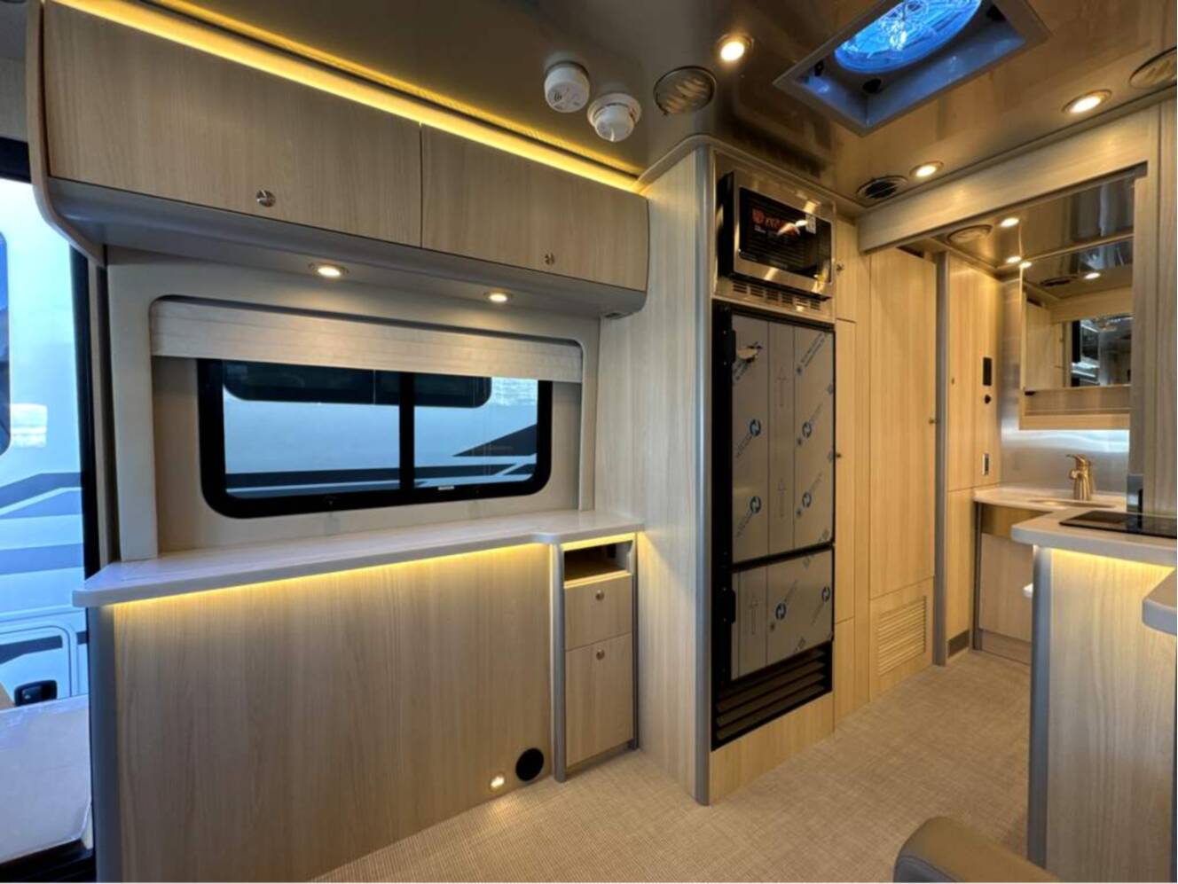 A photo of this 2026 Airstream Atlas Atlas