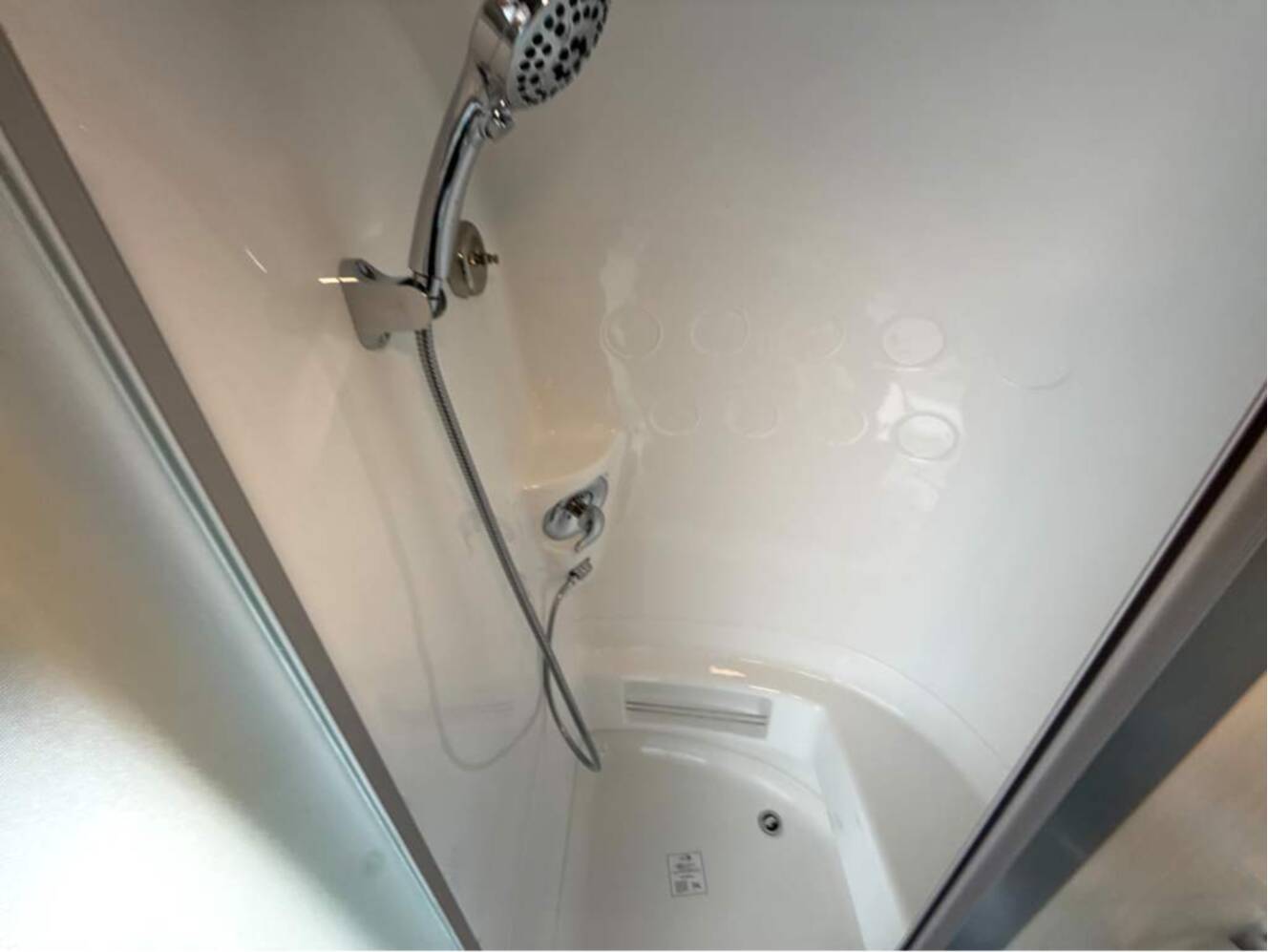 A photo of this 2026 Airstream Flying Cloud 23FBT
