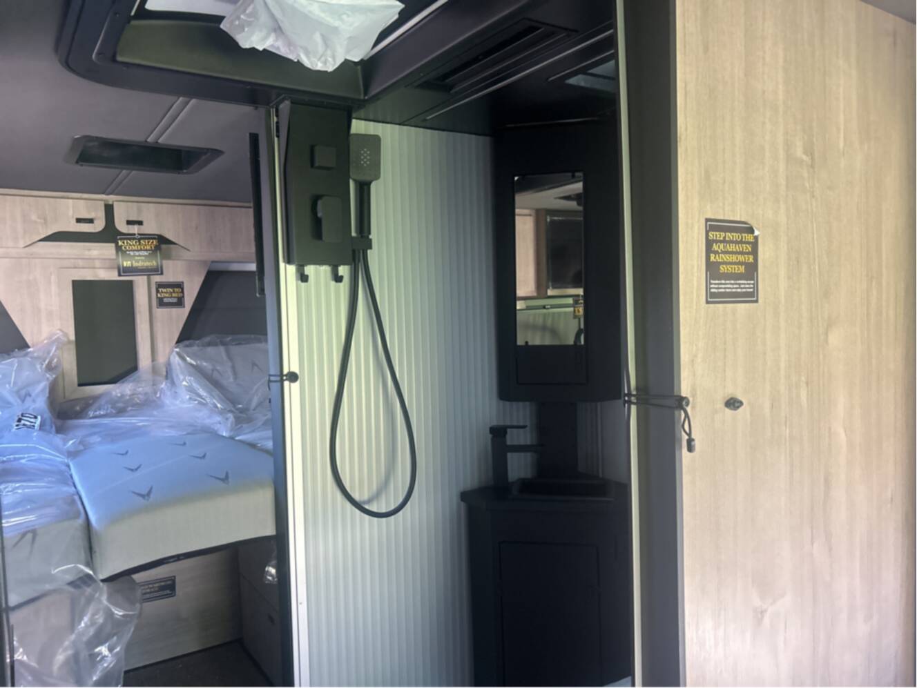 A photo of this 2026 Grand Design Lineage Series M 25TK