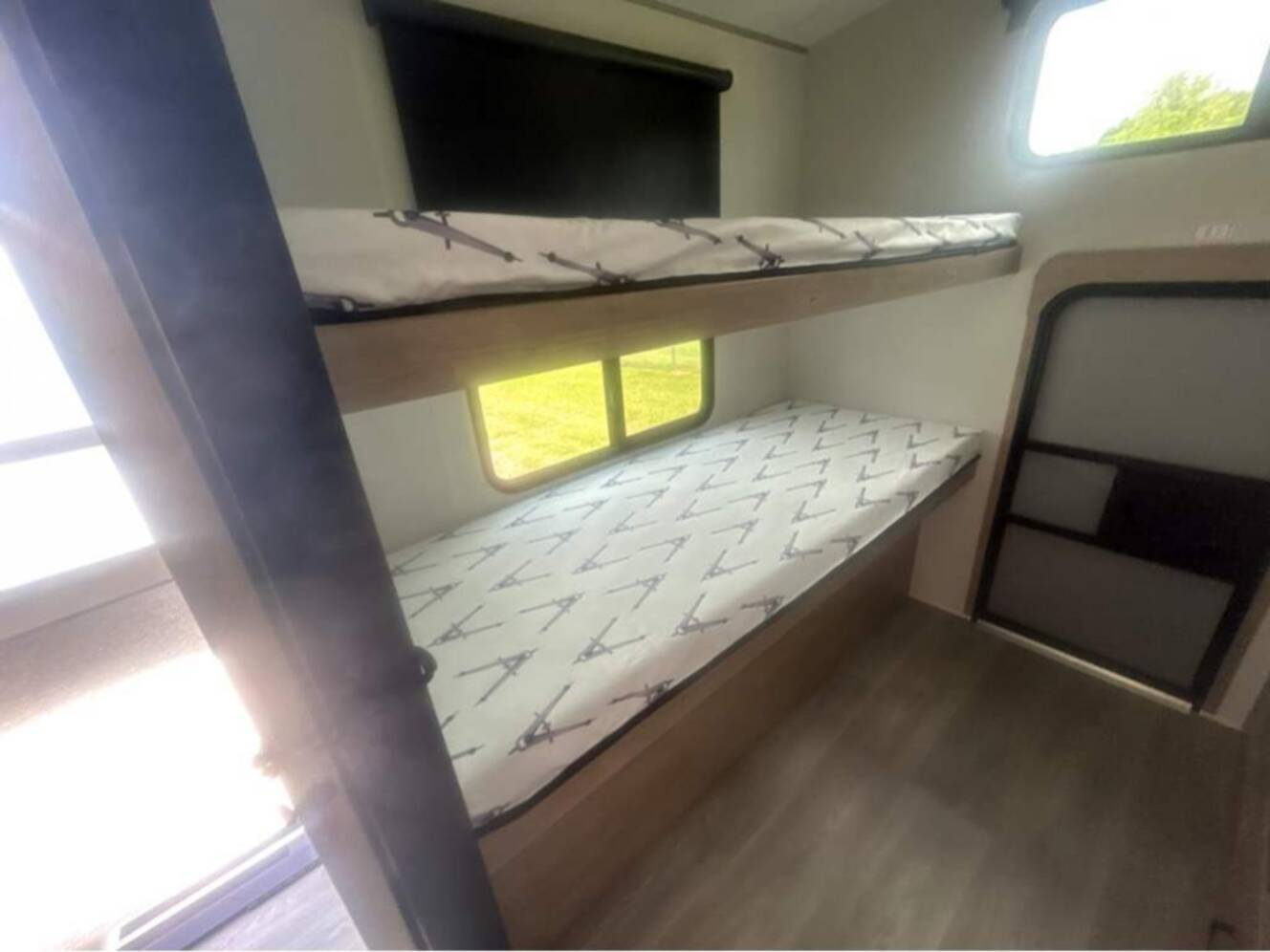 A photo of this 2026 Grand Design Imagine 3210BH