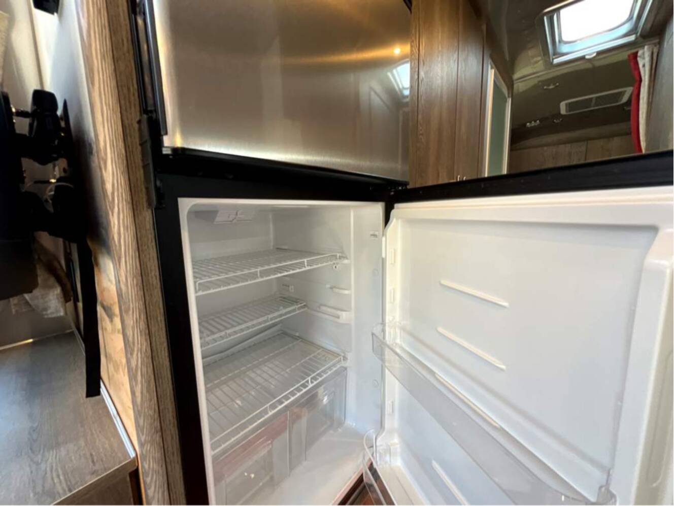 A photo of this 2026 Airstream STETSON 6666 27FBT