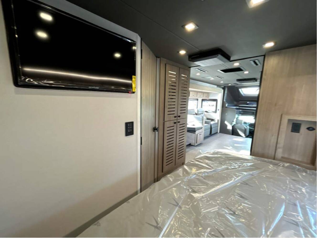 A photo of this 2026 Grand Design Lineage Series F 31ZW