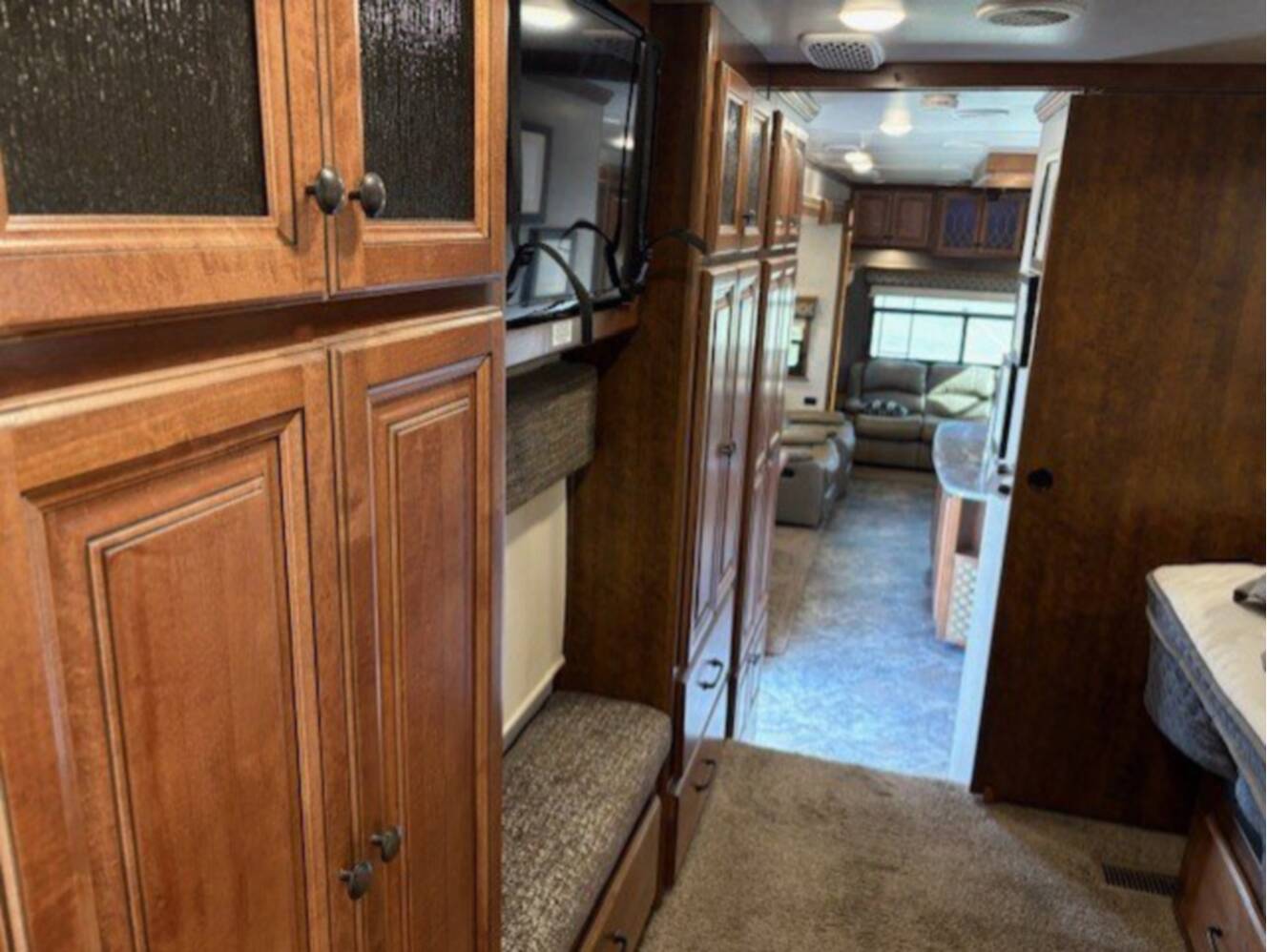 A photo of this 2018 Heartland Landmark 365 LM Newport