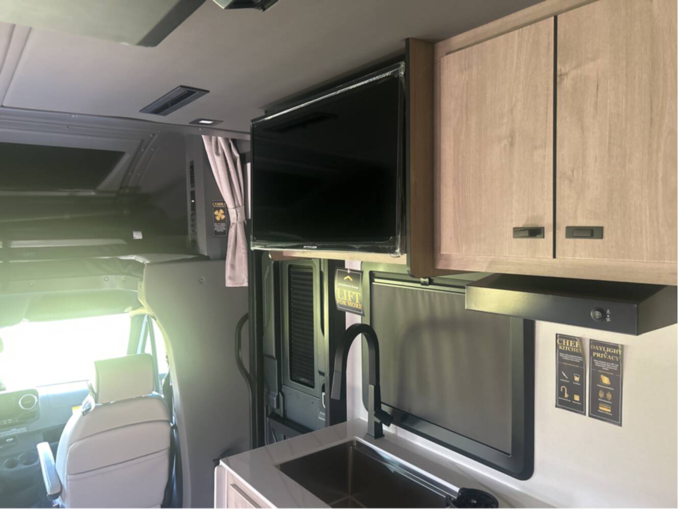 A photo of this 2026 Grand Design Lineage Series M 25TK
