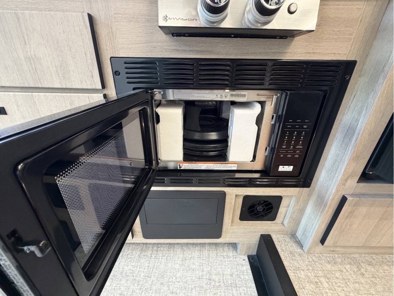 A photo of this 2026 Grand Design Lineage Series M 25TK