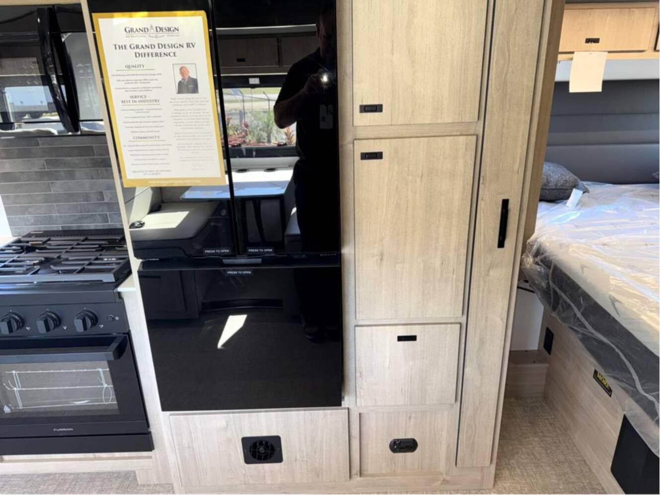 A photo of this 2026 Grand Design Lineage Series F 31ZW
