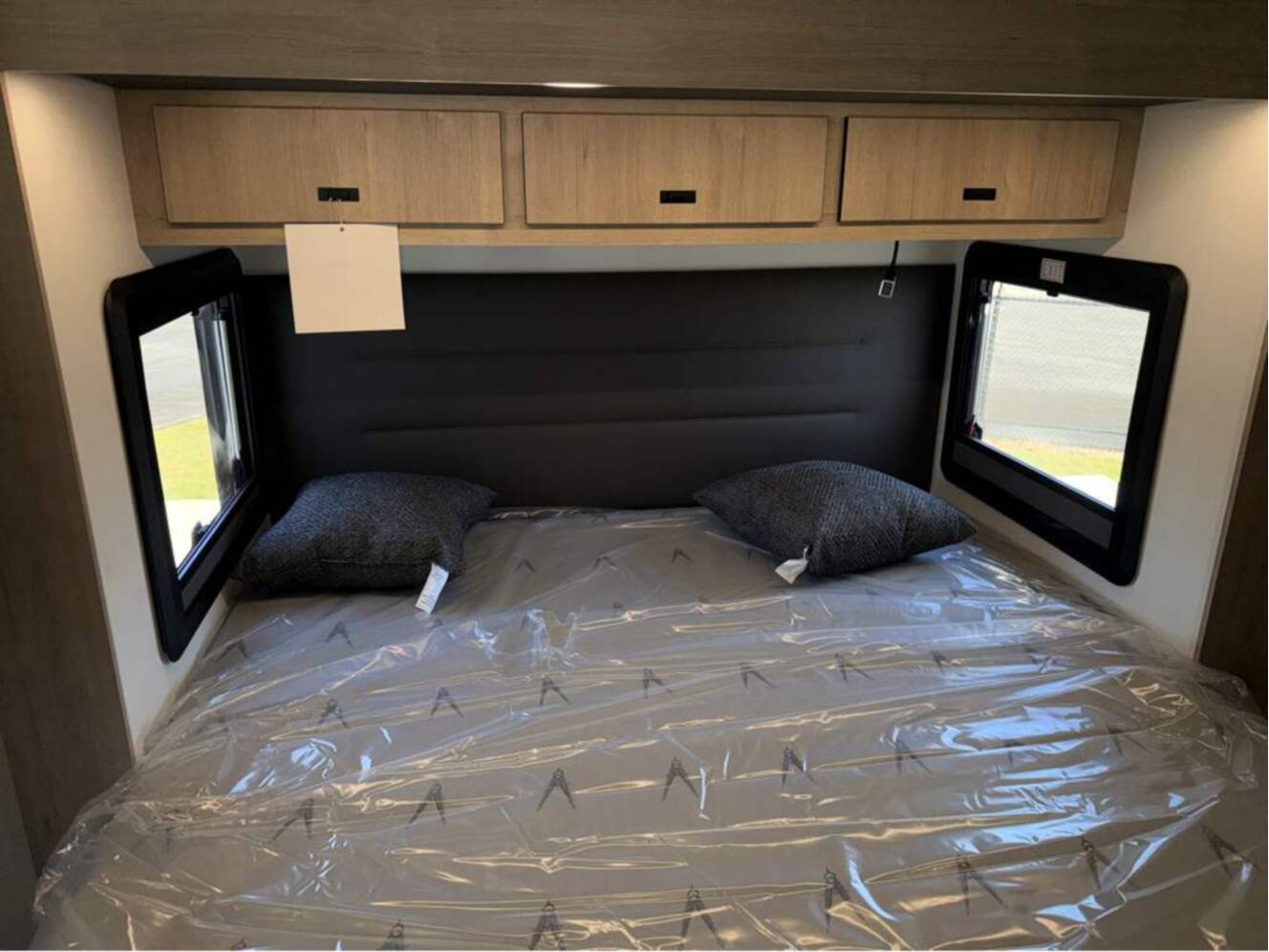 A photo of this 2026 Grand Design Lineage Series F 31ZW
