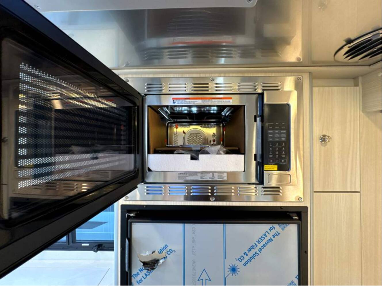 A photo of this 2026 Airstream Atlas Atlas