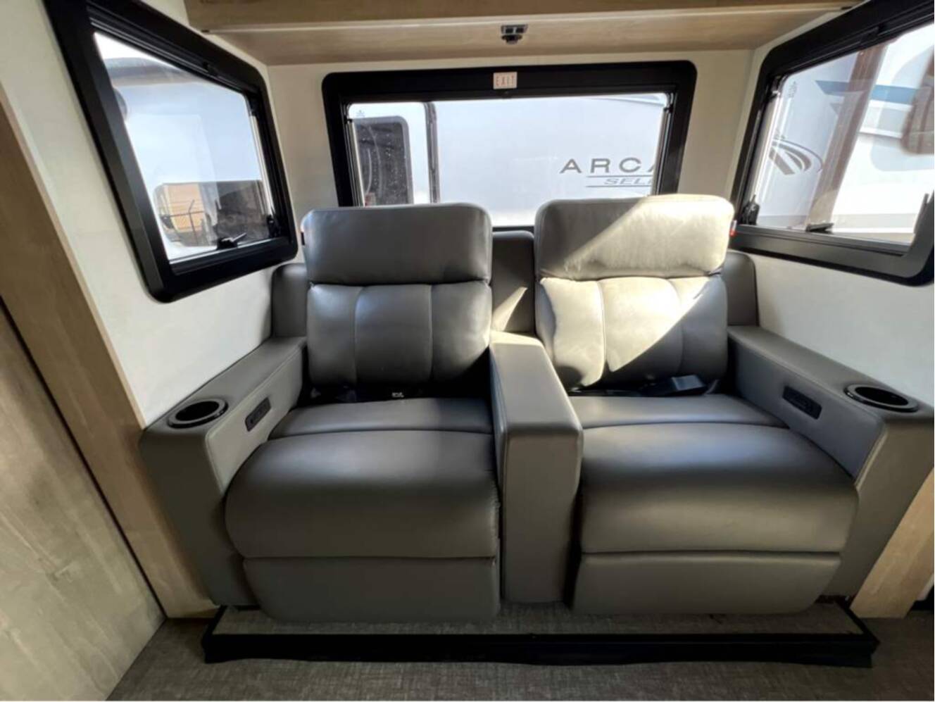 A photo of this 2026 Grand Design Lineage Series M 25TK