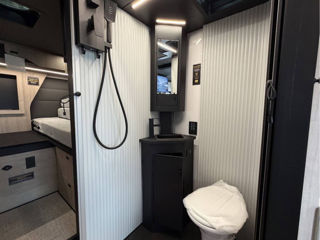 A photo of this 2026 Grand Design Lineage Series M 25TK