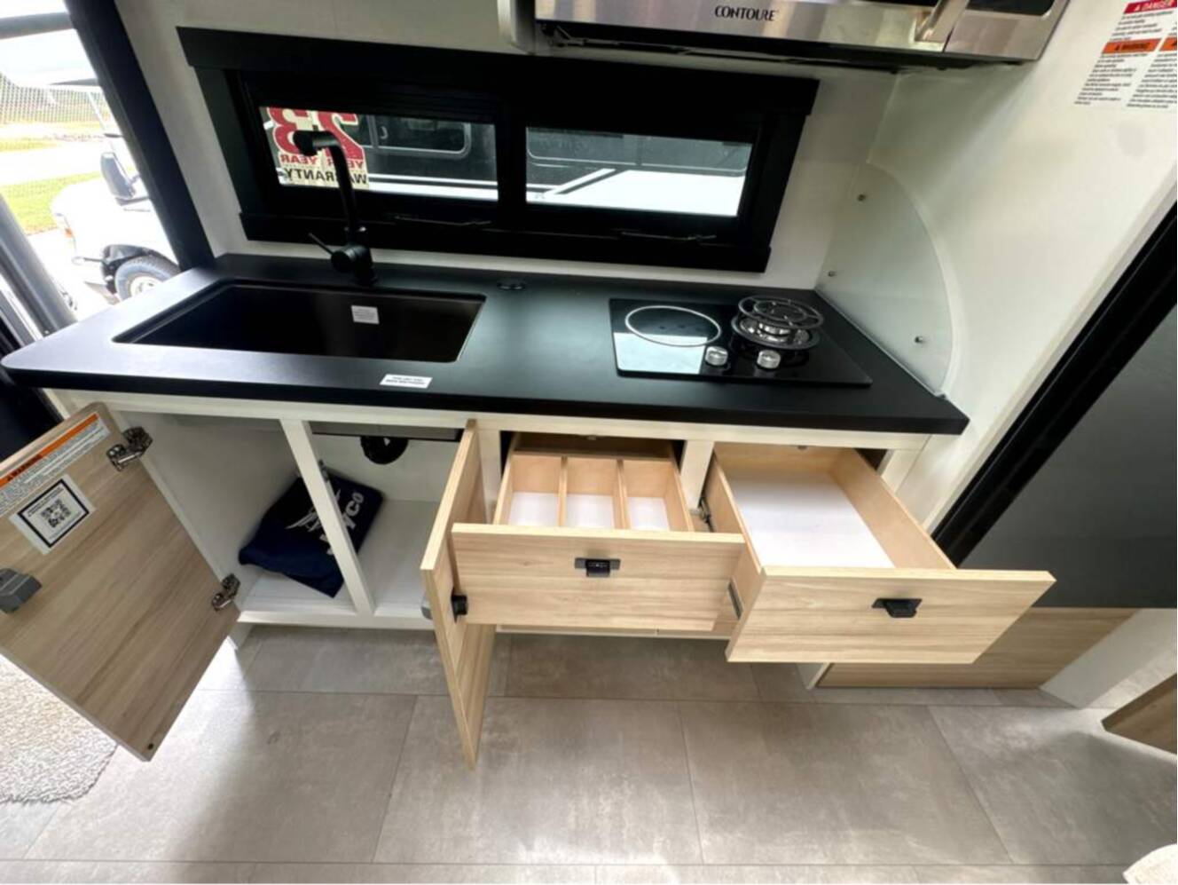 A photo of this 2027 Jayco Melbourne Prestige 25LP