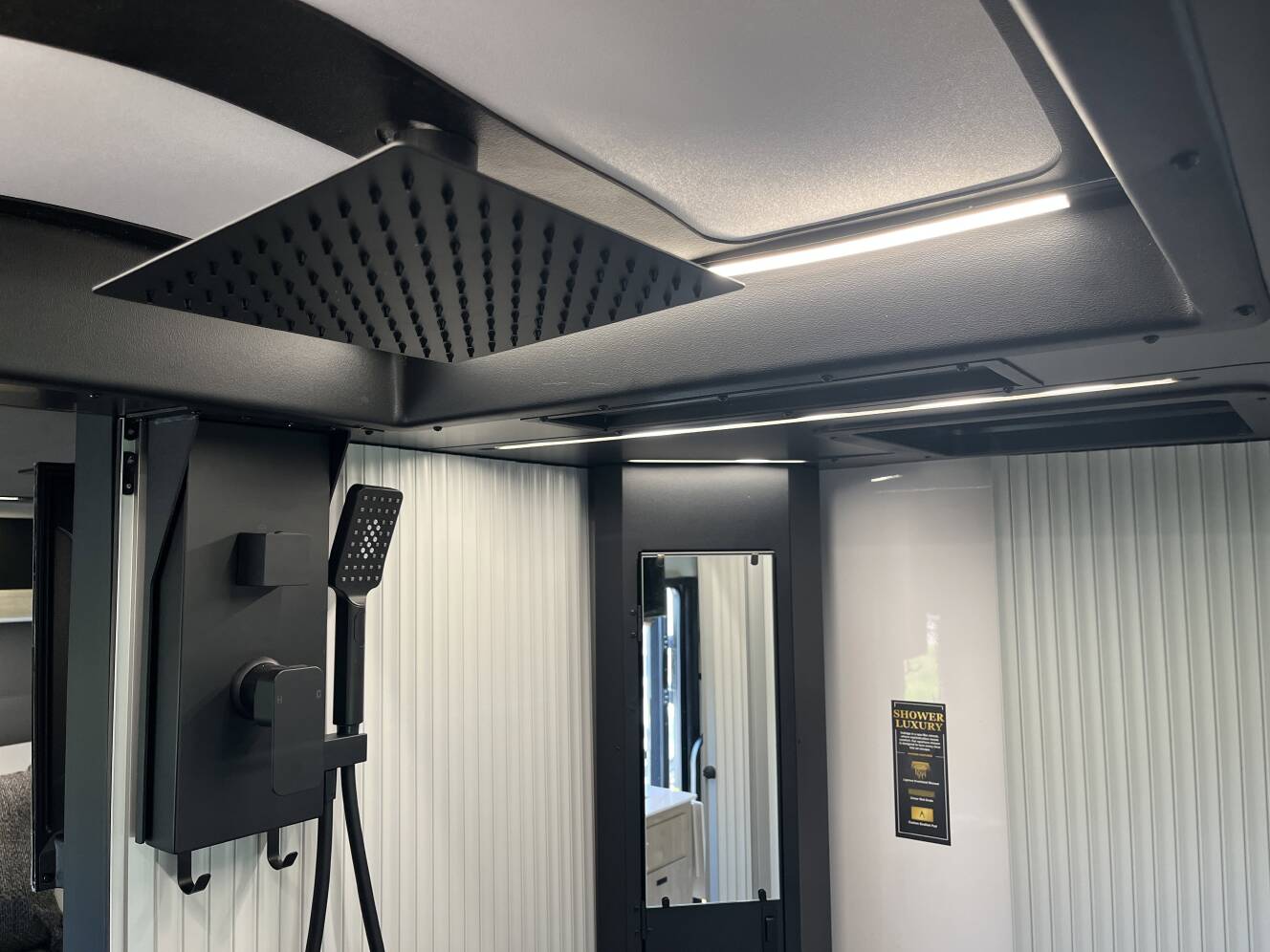 A photo of this 2026 Grand Design Lineage Series M 25TK