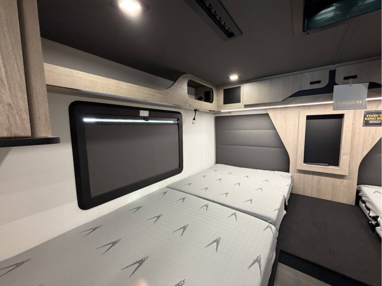 A photo of this 2026 Grand Design Lineage Series M 25TK