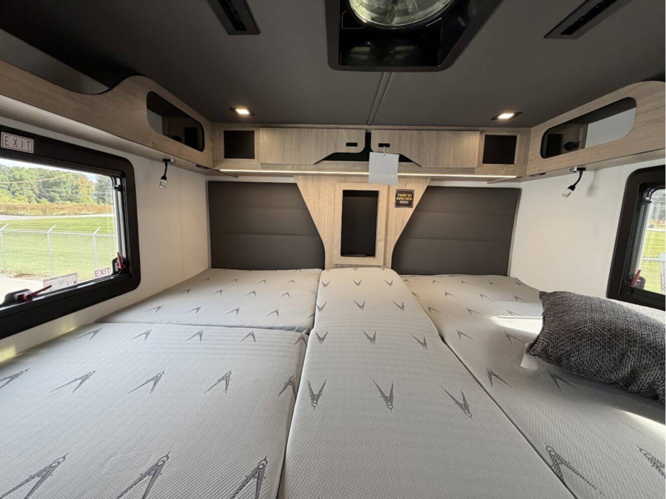 A photo of this 2026 Grand Design Lineage Series M 25TK