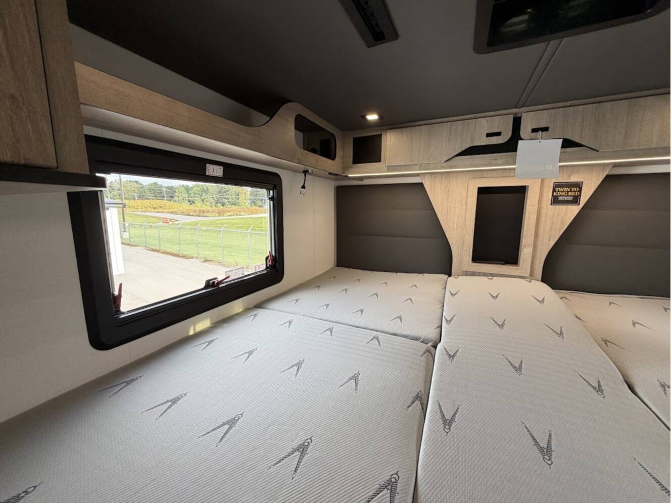 A photo of this 2026 Grand Design Lineage Series M 25TK