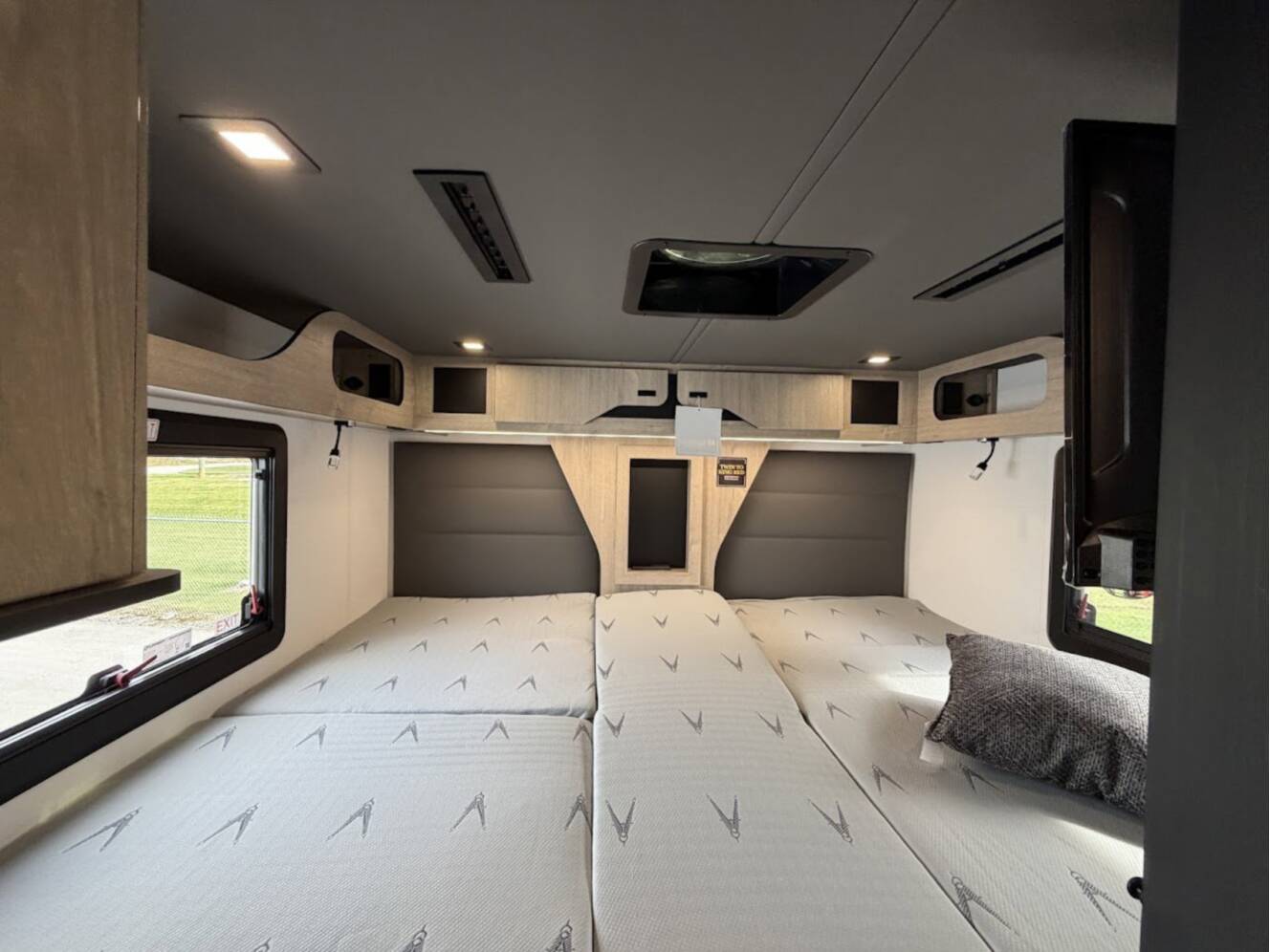 A photo of this 2026 Grand Design Lineage Series M 25TK