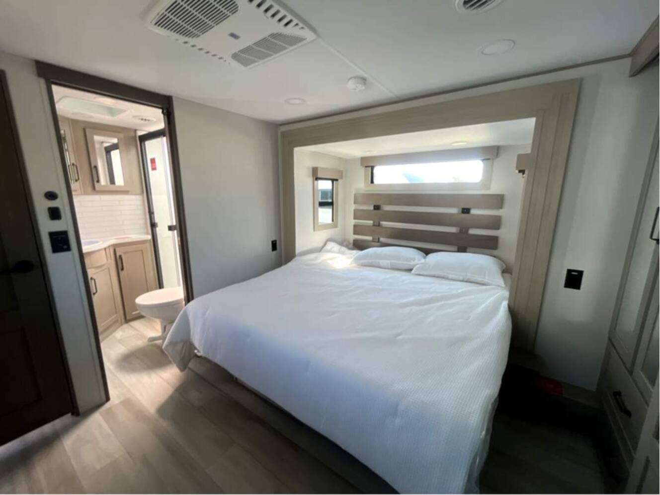 A photo of this 2026 Grand Design Momentum M-Class 414M