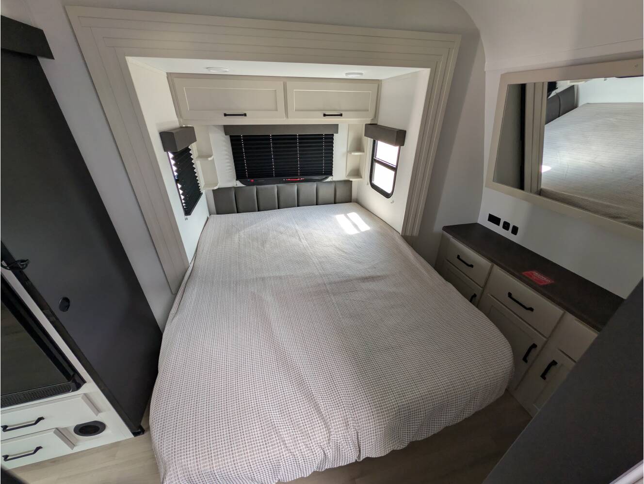 A photo of this 2026 Grand Design Momentum G-Class 31G