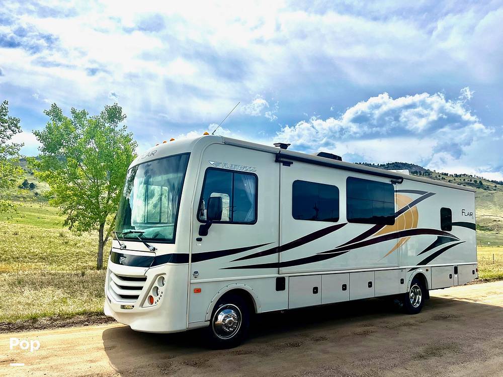 2017 Fleetwood Flair 31W in boulder CO