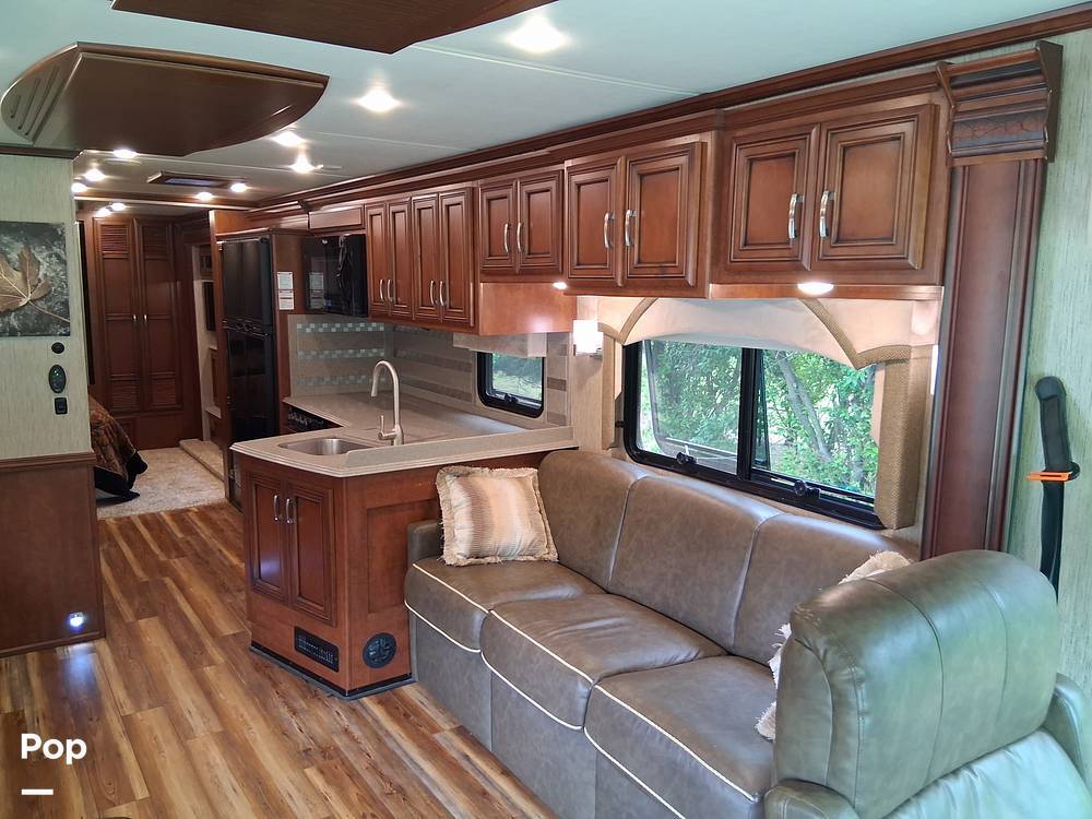 2016 Newmar Ventana LE 3436 in byron MI